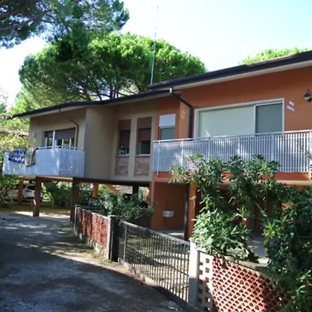 Apartment Lovely Vacation Retreat Just 350 M From The Bibione