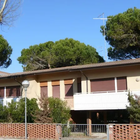 Lovely Vacation Retreat Just 350 M From The Apartment